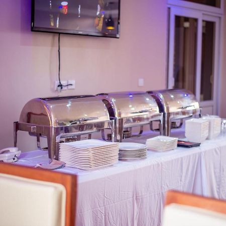 Spring Hills Hotel - Dodoma Esterno foto